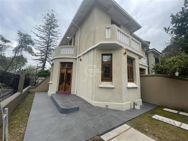 Casa en arriendo en Barrio Suárez Mujica, Santiago