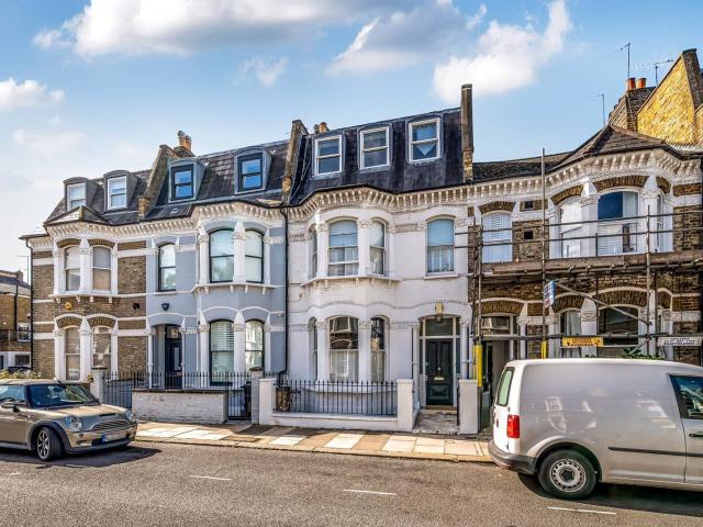 House for rent in Fulham, Cat Hill