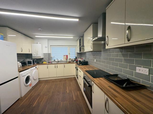 House for rent in Thorplands, Northampton