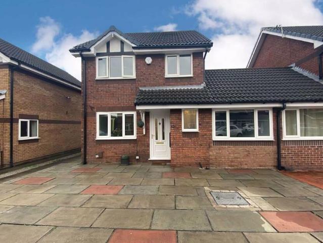 House for rent in Timperley, Trafford Park