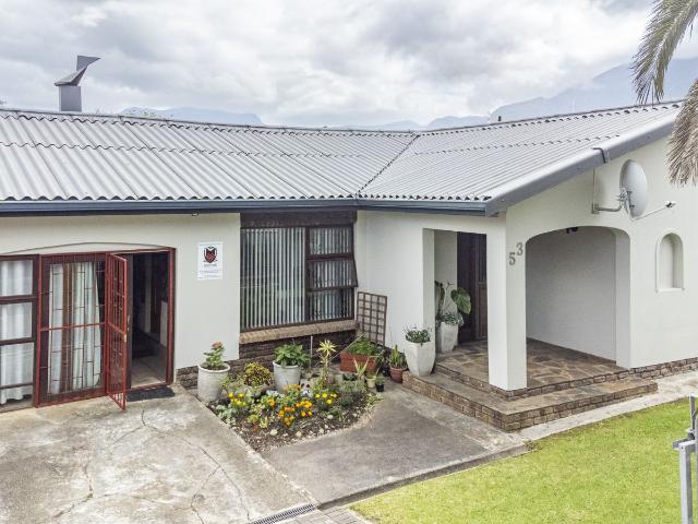 House for sale in Groot Brak Rivier, Western Cape