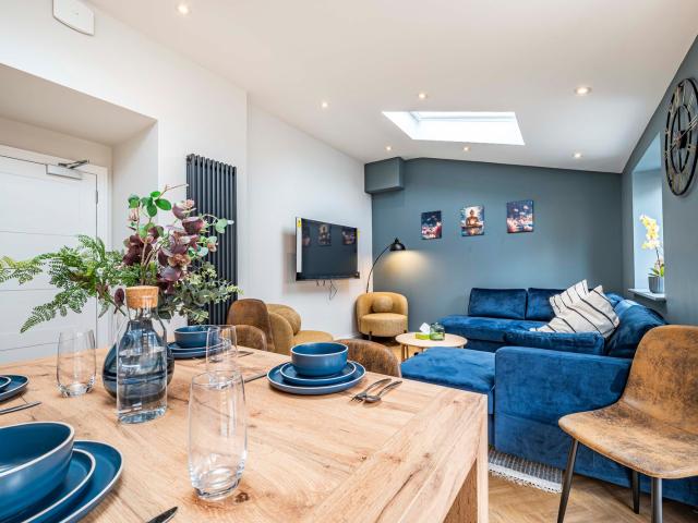 House for rent in Caldermill, East Midlands