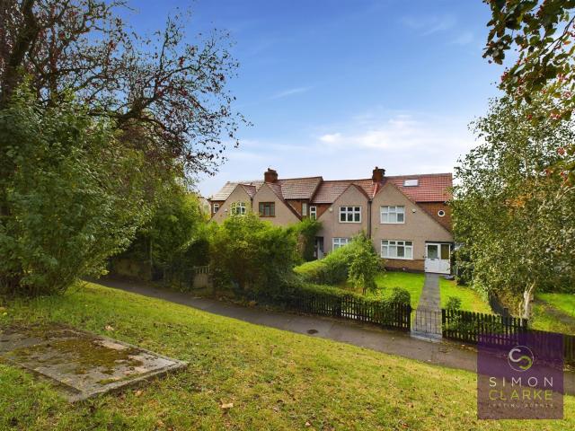 House for rent in Whetstone, Greater London