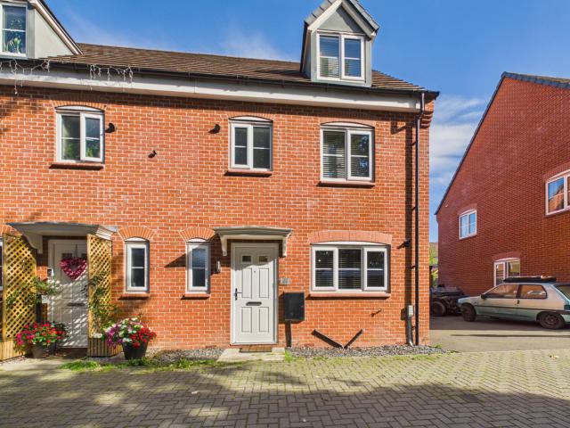 House for rent in Oakwood, Derby