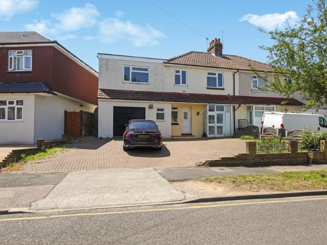 House for rent in Barnehurst, Greater London