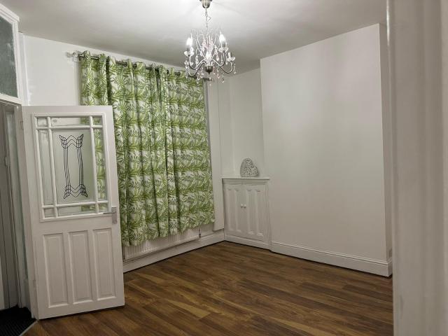 House for rent in Burnedge, Greater Manchester
