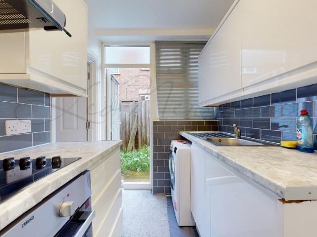 House for rent in Ashford, Spelthorne