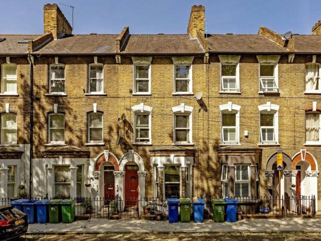 House for rent in Camberwell, Greater London