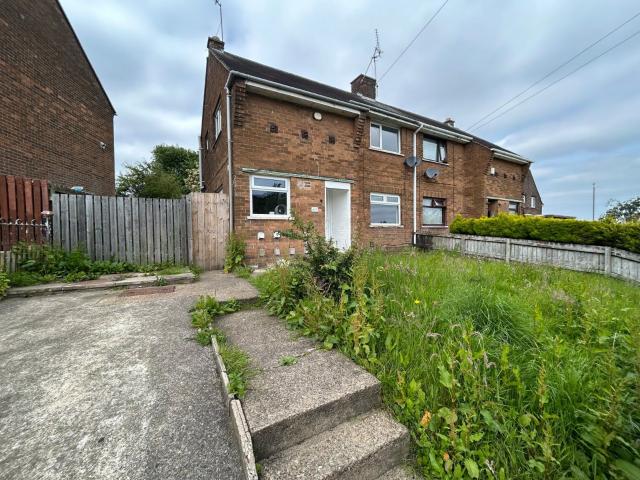 House for rent in Holmewood, West Yorkshire