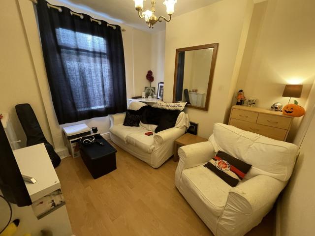 House for rent in Plasnewydd, Falcon Lodge