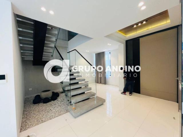 Casa en arriendo en Santander