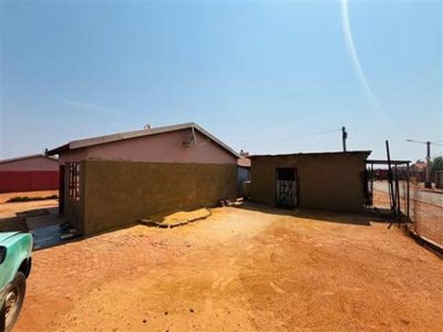 House for sale in Vosloorus, Gauteng