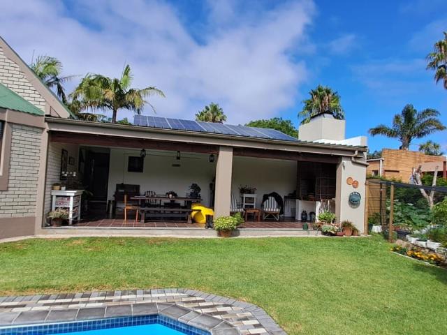 House for sale in Groot Brak Rivier, Western Cape