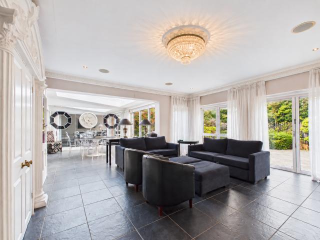 House for rent in Ewens Farm, Cheltenham