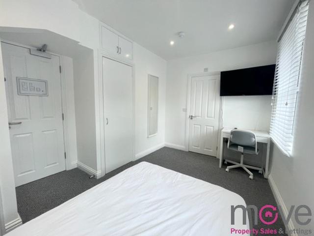 House for rent in Wotton, Gloucester