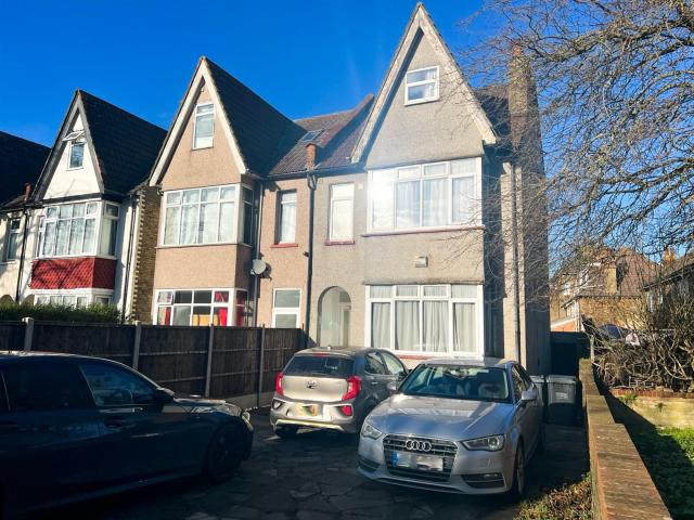 House for rent in London Borough of Croydon, Greater London