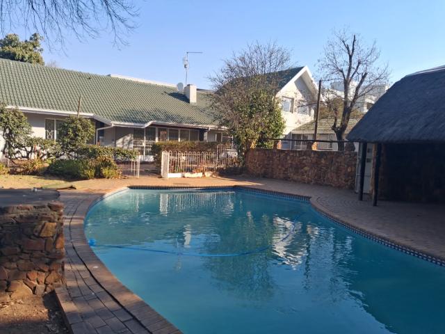 House for rent in Waterkloof, Gauteng