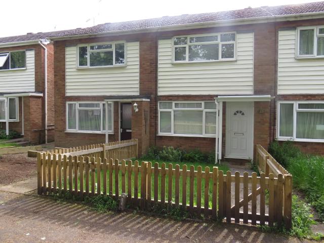 House for rent in Woodloes Park, Green Close