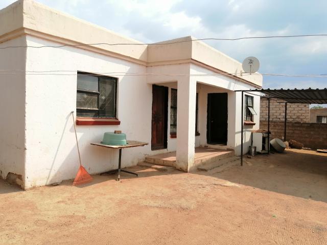 House for sale in Waterkloof, Gauteng