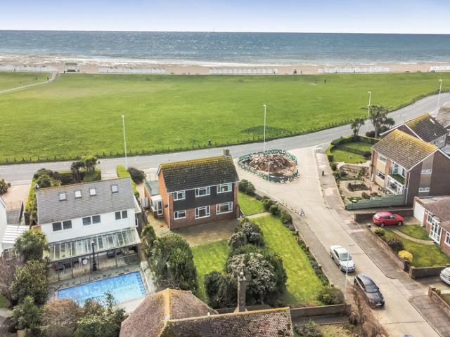 House for rent in Worthing, West Sussex