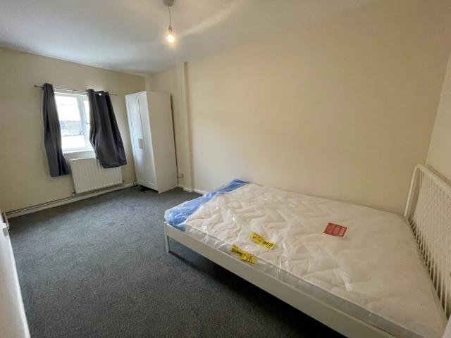 House for rent in Great Linford, Milton Keynes