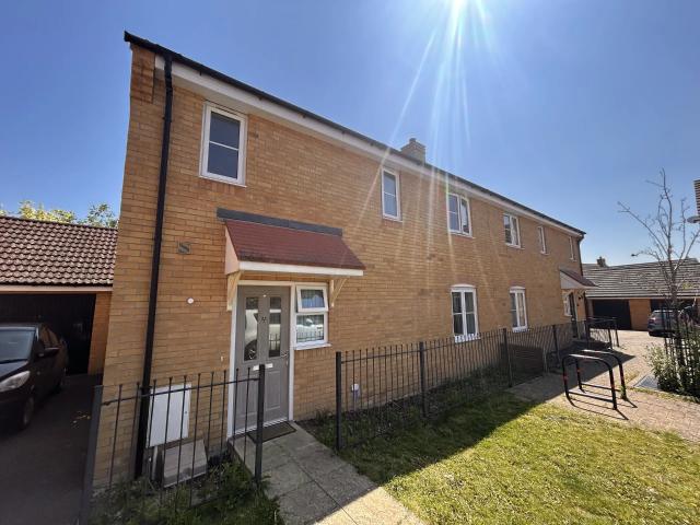 House for rent in Woodlands Park, Bedford