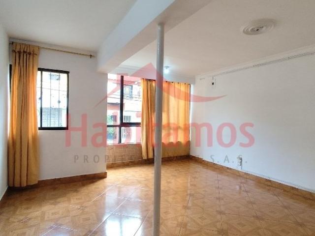 Casa en arriendo en Villa Nueva, Medellín