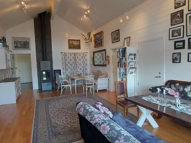 Hus hyra i Lidköping distrikt, Lidköping