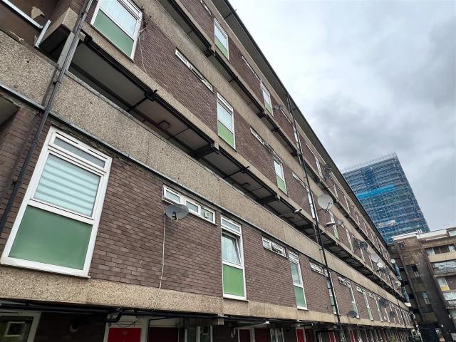 House for rent in Oval, Greater London