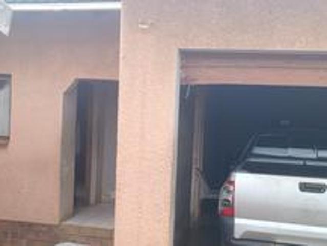 House for sale in UMhlathuze Municipality, Kwazulu-natal