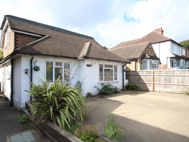 House for rent in Denham, Gerrards Cross and Chalfonts Community Board, Chalfont St. Peter