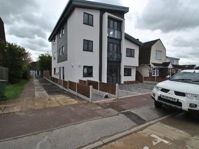 House for rent in London Borough of Barking and Dagenham, Greater London