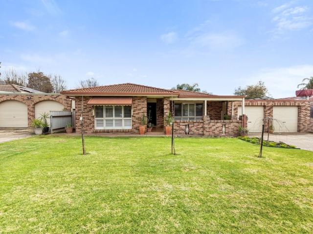 House for rent in Glenfield Park, Wagga Wagga City Council