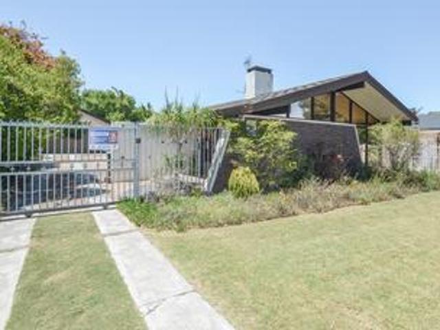 House for sale in Cape Town, Western Cape