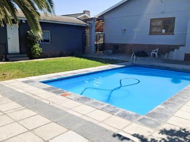 House for sale in Cape Town, Western Cape