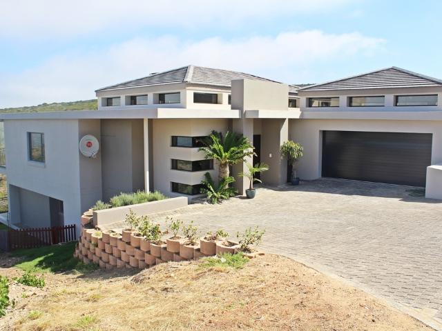House for sale in Groot Brak Rivier, Western Cape