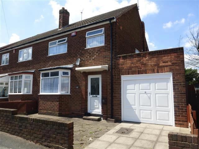 House for rent in Oldbury, West Midlands