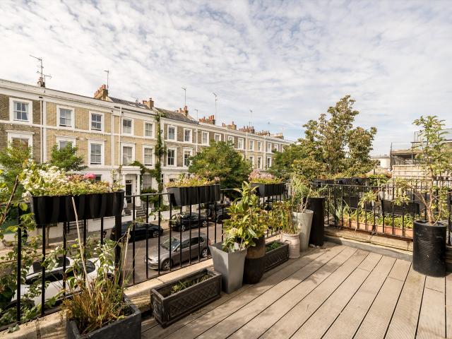 House for rent in Royal Borough of Kensington and Chelsea, Greater London
