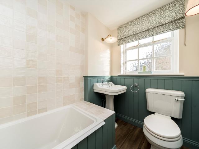 House for rent in London Borough of Richmond upon Thames, Greater London