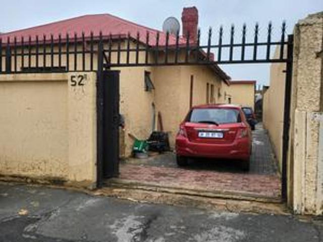 House for sale in Vosloorus, Gauteng