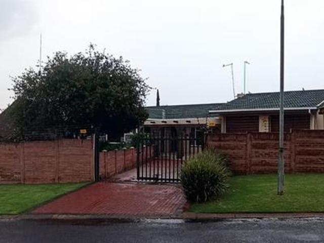 House for sale in Lesedi Local Municipality, Gauteng