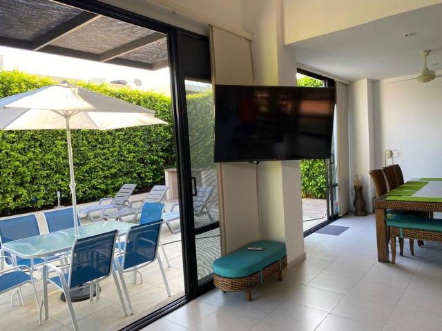 Casa en arriendo en Ricaurte, Alto Magdalena