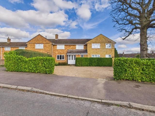 House for rent in Pouchen End, Hertfordshire