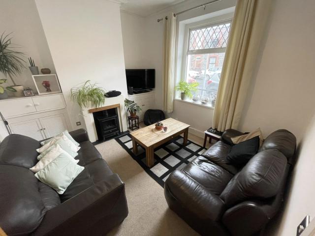 House for rent in Plasnewydd, Falcon Lodge