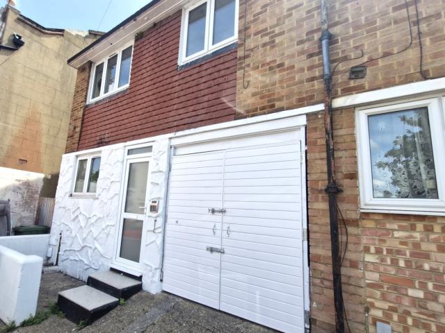 House for rent in Glyndon, Greater London