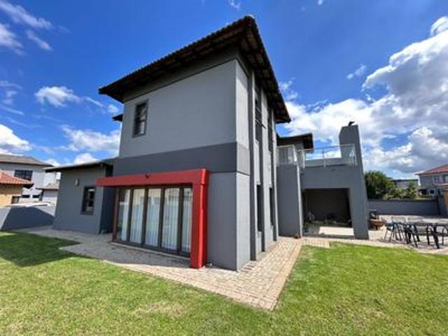 House for sale in Waterkloof, Gauteng