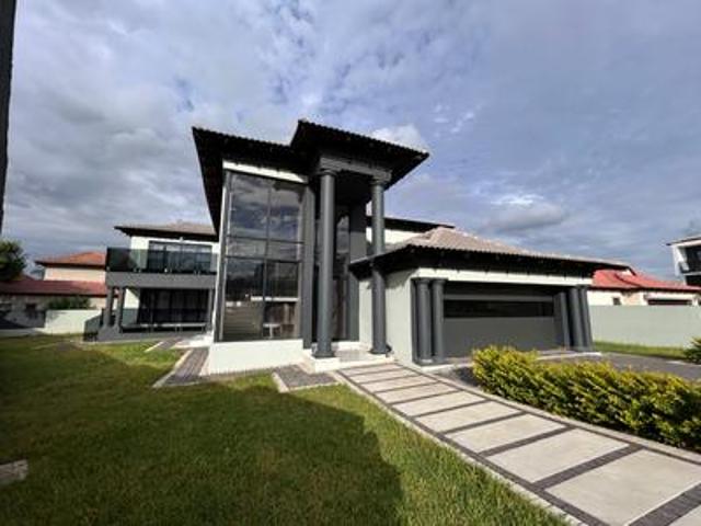 House for sale in Waterkloof, Gauteng