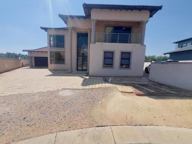 House for sale in Waterkloof, Gauteng