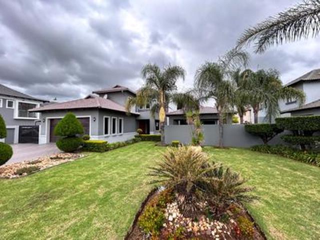House for sale in Waterkloof, Gauteng