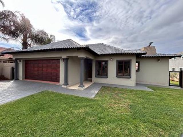 House for sale in Waterkloof, Gauteng